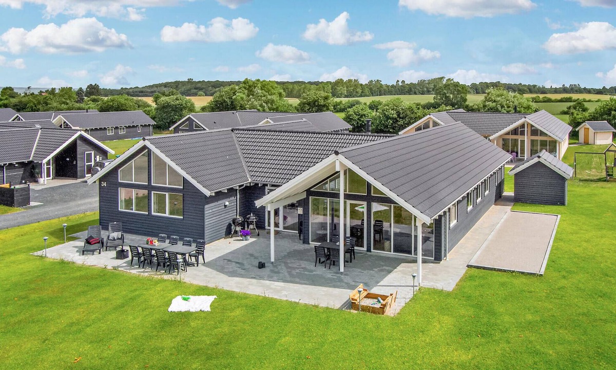 Bogense House | Cozy home in Bogense with sauna