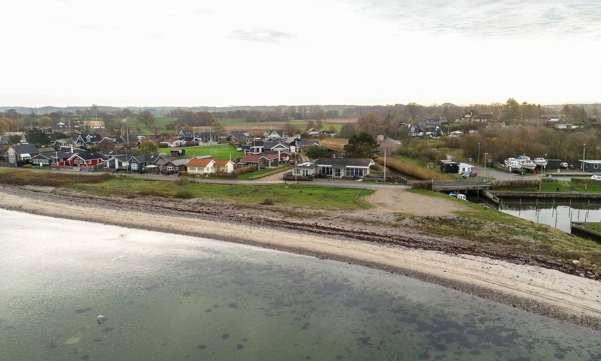 Middelfart House | Cozy home in Brenderup Fyn with kitchen