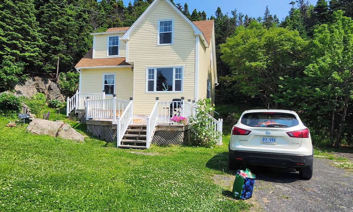 Moreton's Harbour House | Cozy home in moretons harbour.