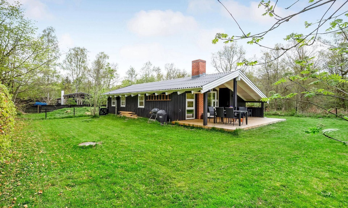 Femmøller House | Cozy home in Ebeltoft with WiFi
