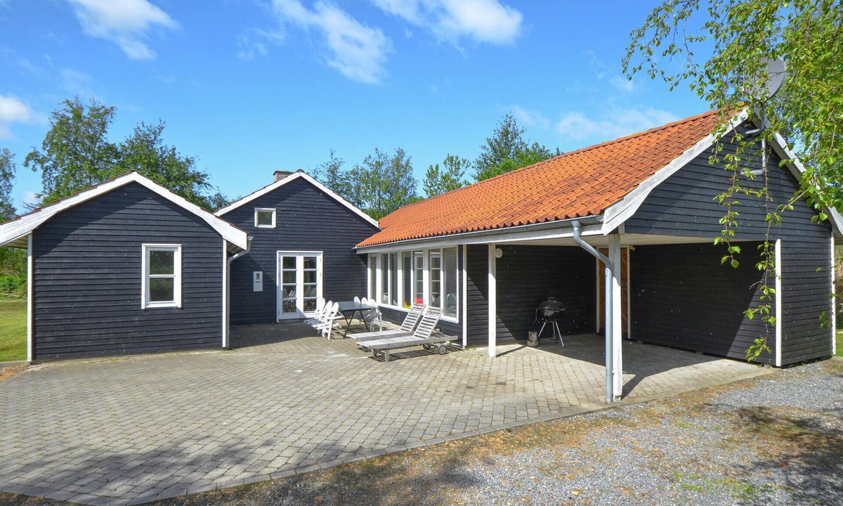 Øer Strand House | Cozy home in Ebeltoft with sauna