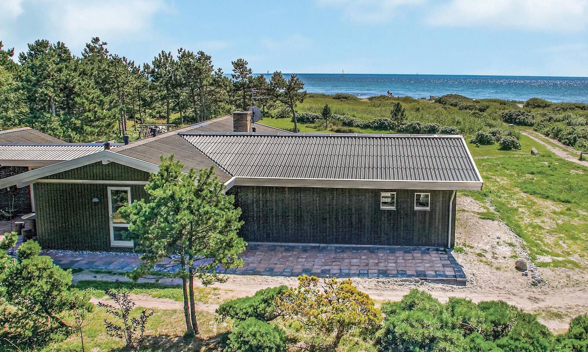 Øer Strand House | Cozy home in Ebeltoft with sauna