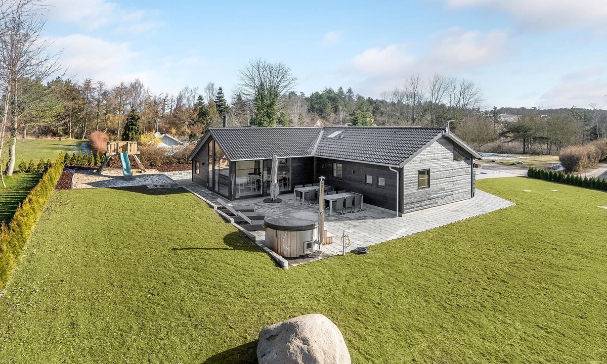 Egsmark Strand House | Cozy home in Ebeltoft with sauna