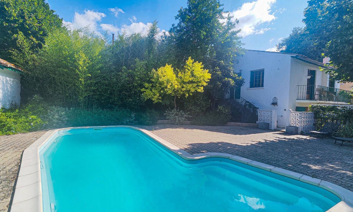 Thezan-les-Beziers House | Cozy home in Thézan les Béziers