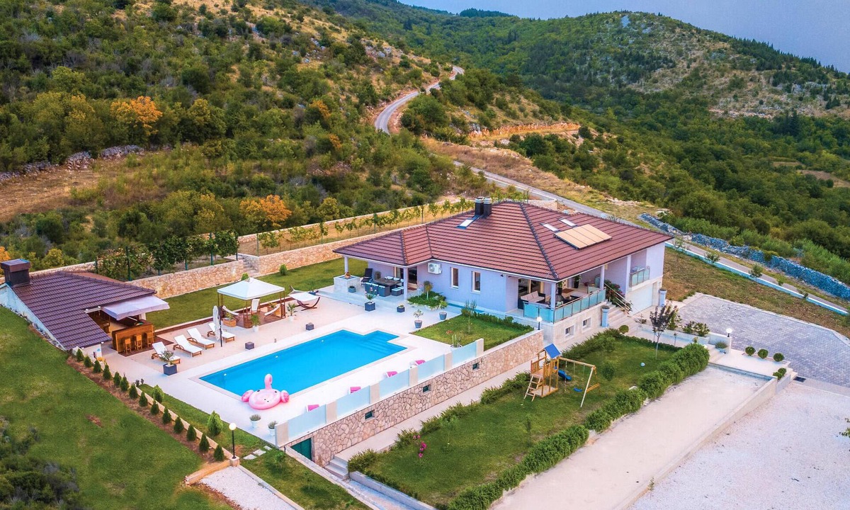 Prolozac House | Cozy home in Glavina Donja with sauna