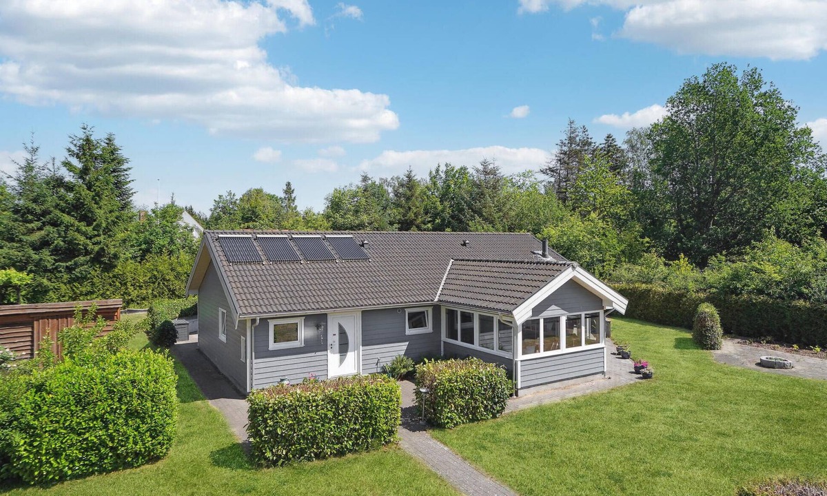 Glesborg House | Cozy home in Glesborg with WiFi