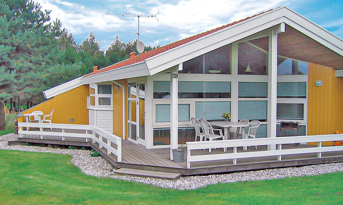 Grenaa House | Cozy home in Grenaa with sauna