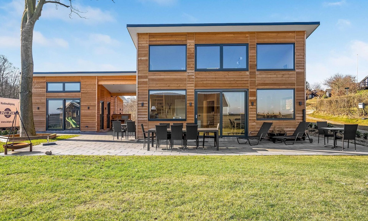 Fynshav House | Cozy home in Haderslev with kitchen