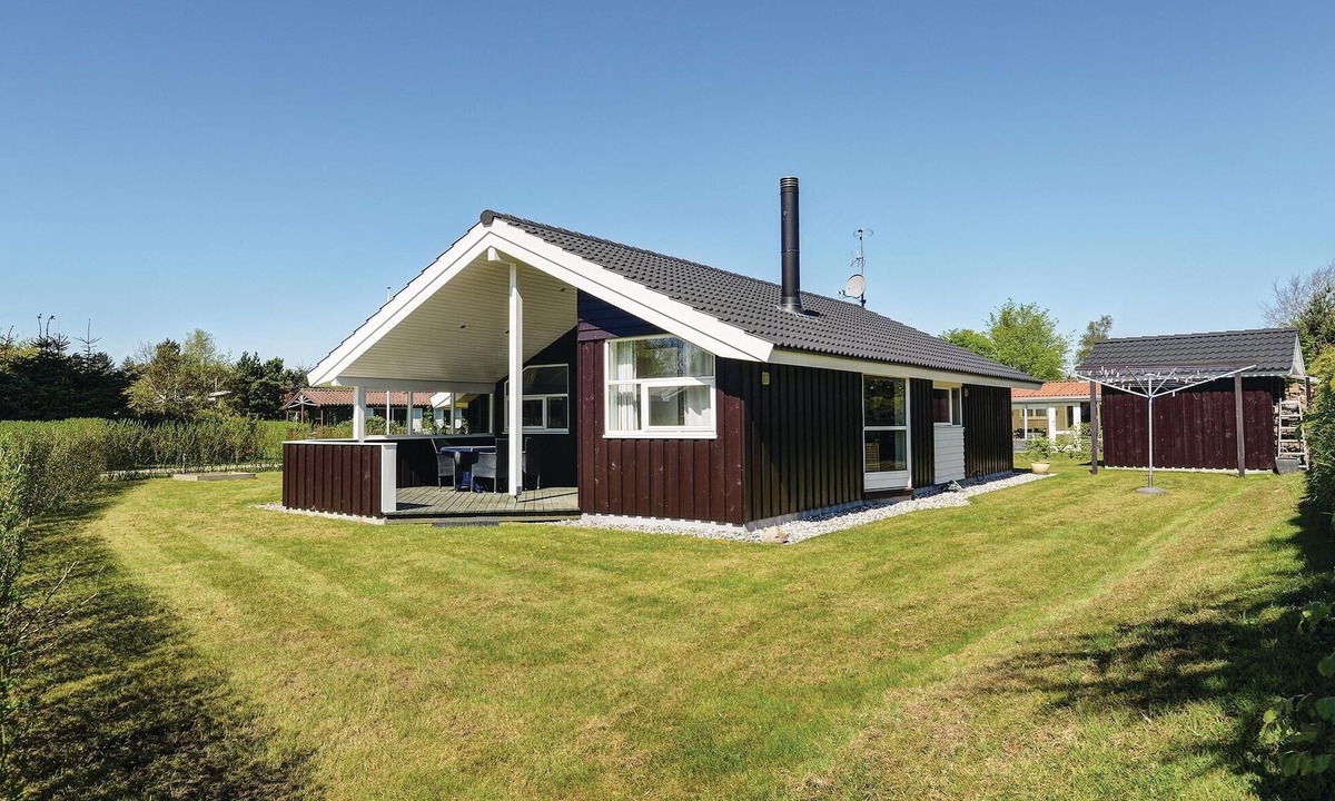 Nørre Hurup House | Cozy home in Hadsund with sauna