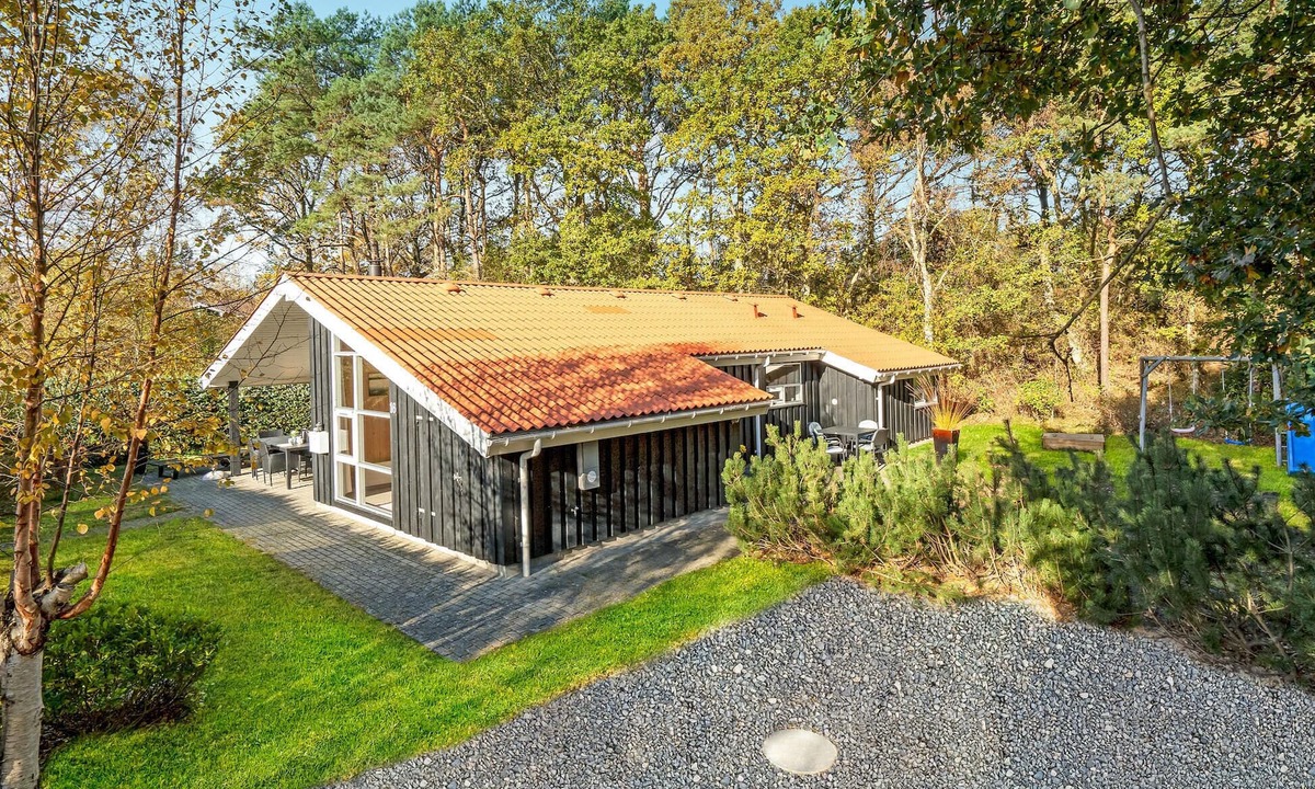 Oster Hurup House | Cozy home in Hadsund with sauna