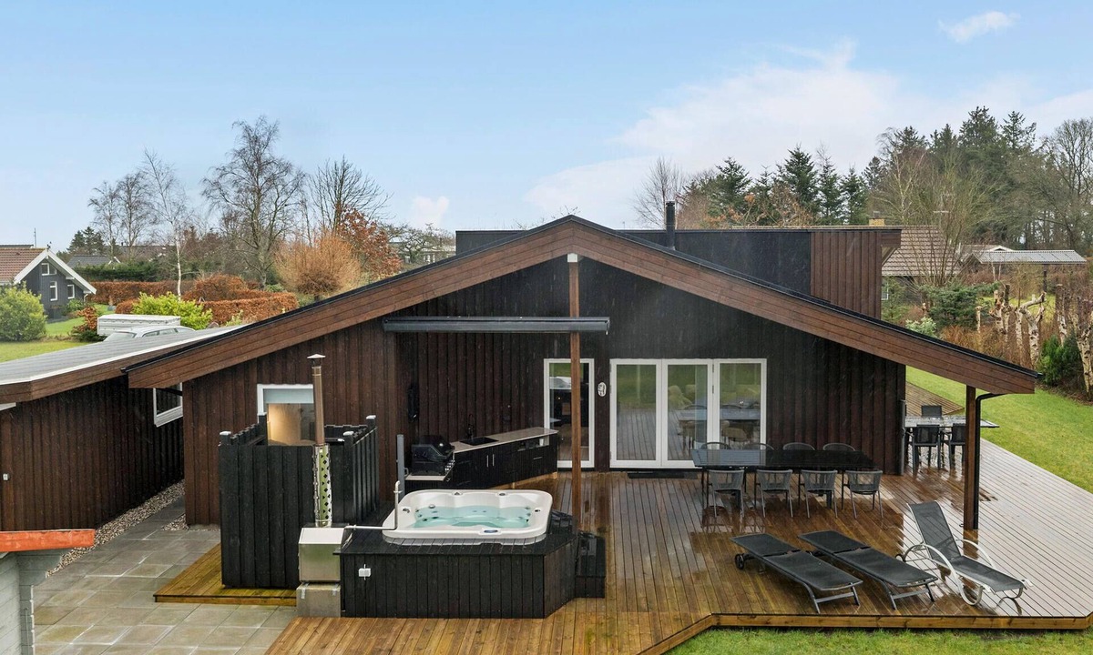 Odde House | Cozy home in Hadsund with WiFi