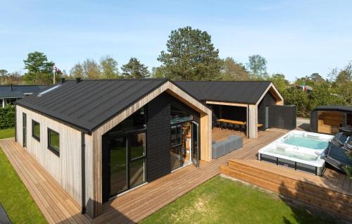 Nørre Hurup House | Cozy Home In Hadsund With Sauna