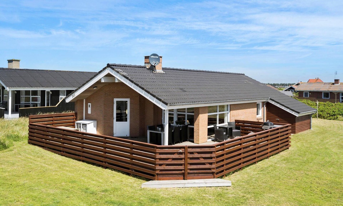 Harboore House | Cozy home in Harboøre with sauna
