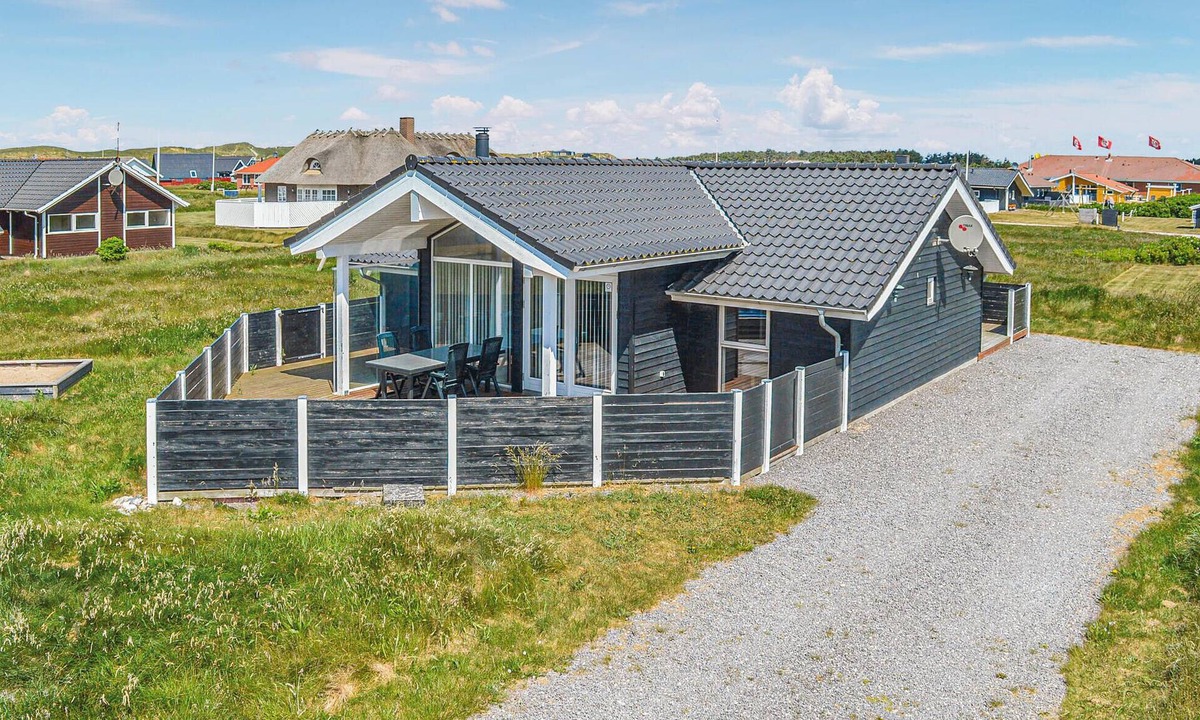 Harboore House | Cozy home in Harboøre with sauna