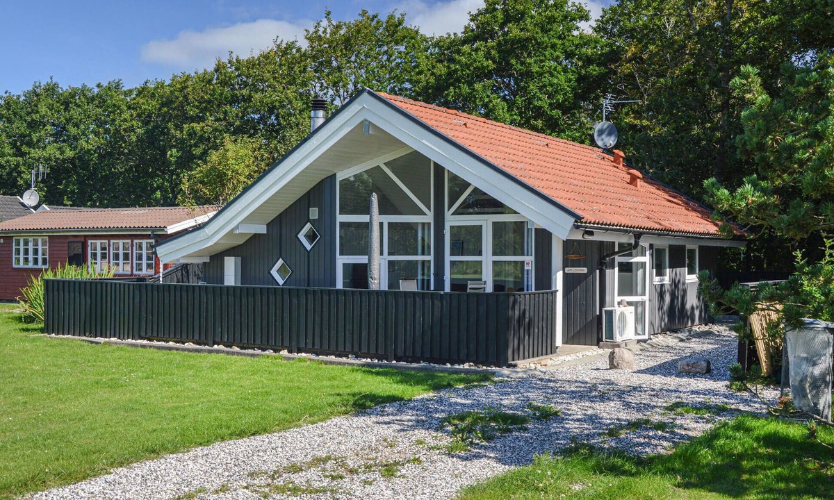 Falen House | Cozy home in Hemmet with kitchen