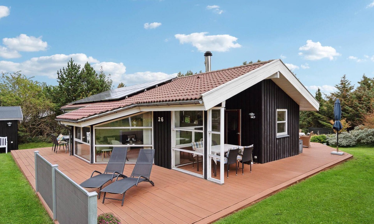 Lonstrup House | Cozy home in Hjørring with WiFi