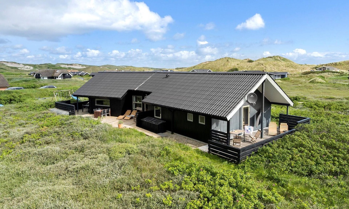 Haurvig House | Cozy home in Hvide Sande with WiFi