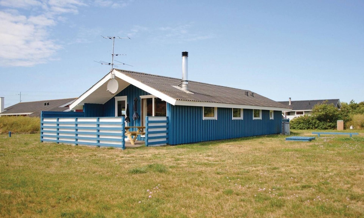 Nørre Lyngvig House | Cozy home in Hvide Sande with WiFi