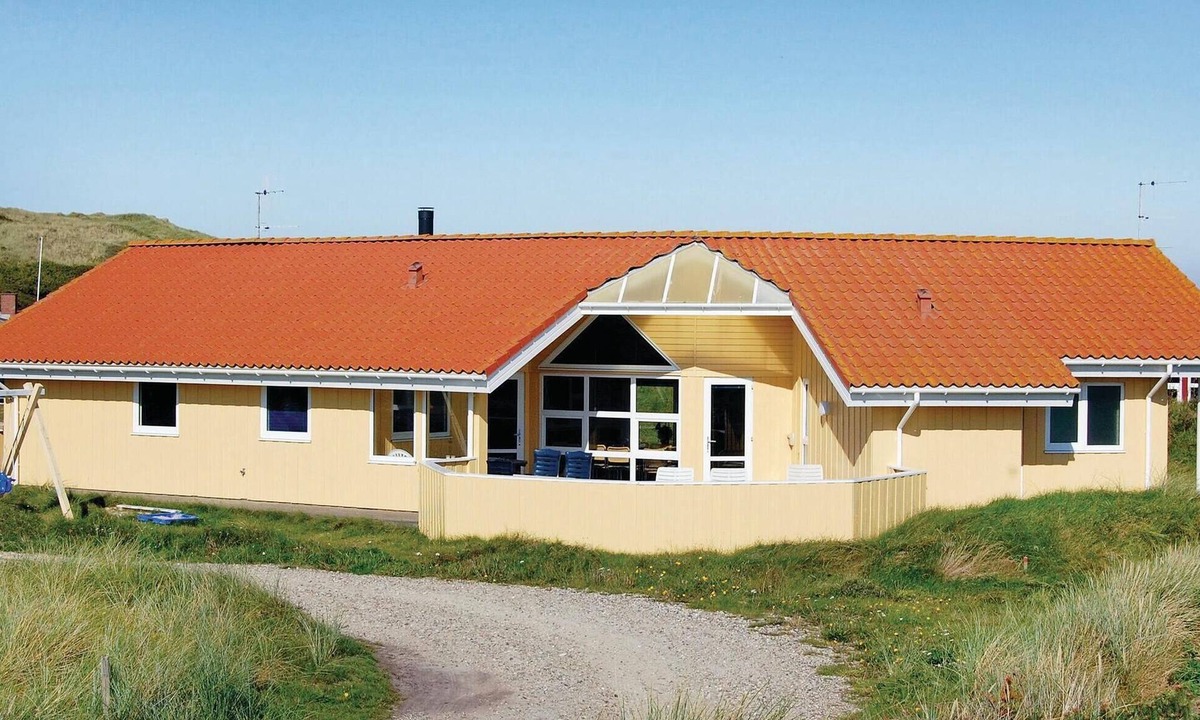 Hvide Sande House | Cozy home in Hvide Sande with sauna