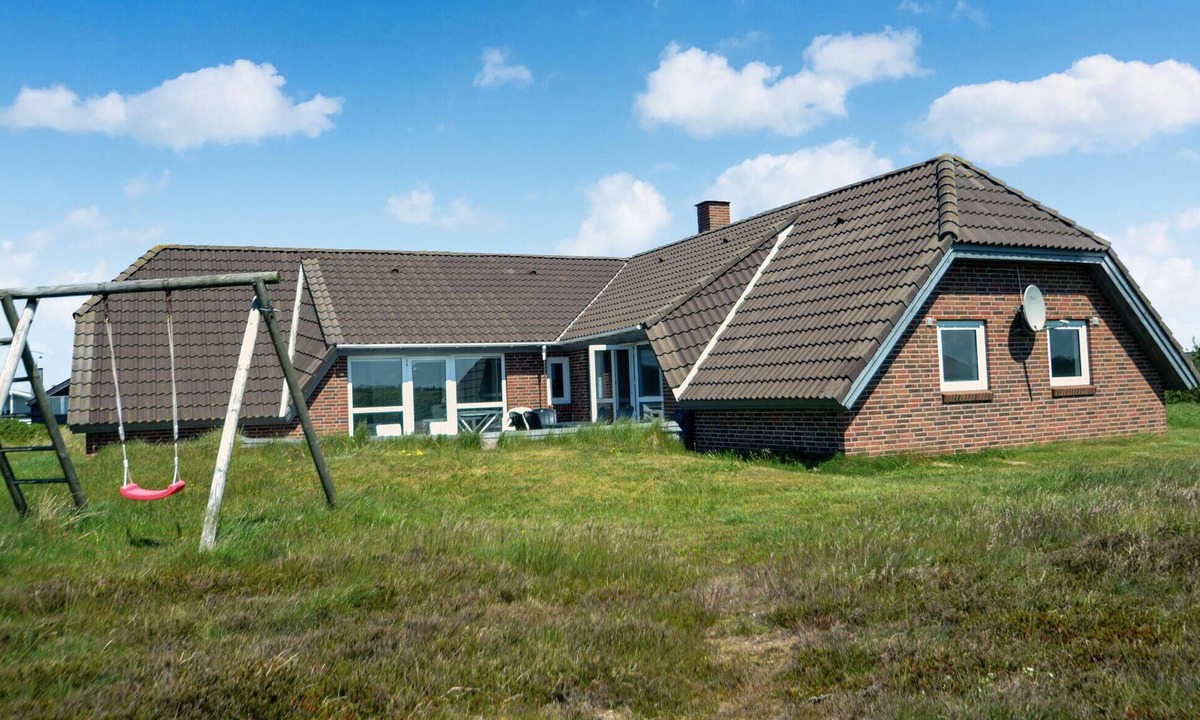 Hvide Sande House | Cozy home in Hvide Sande with sauna