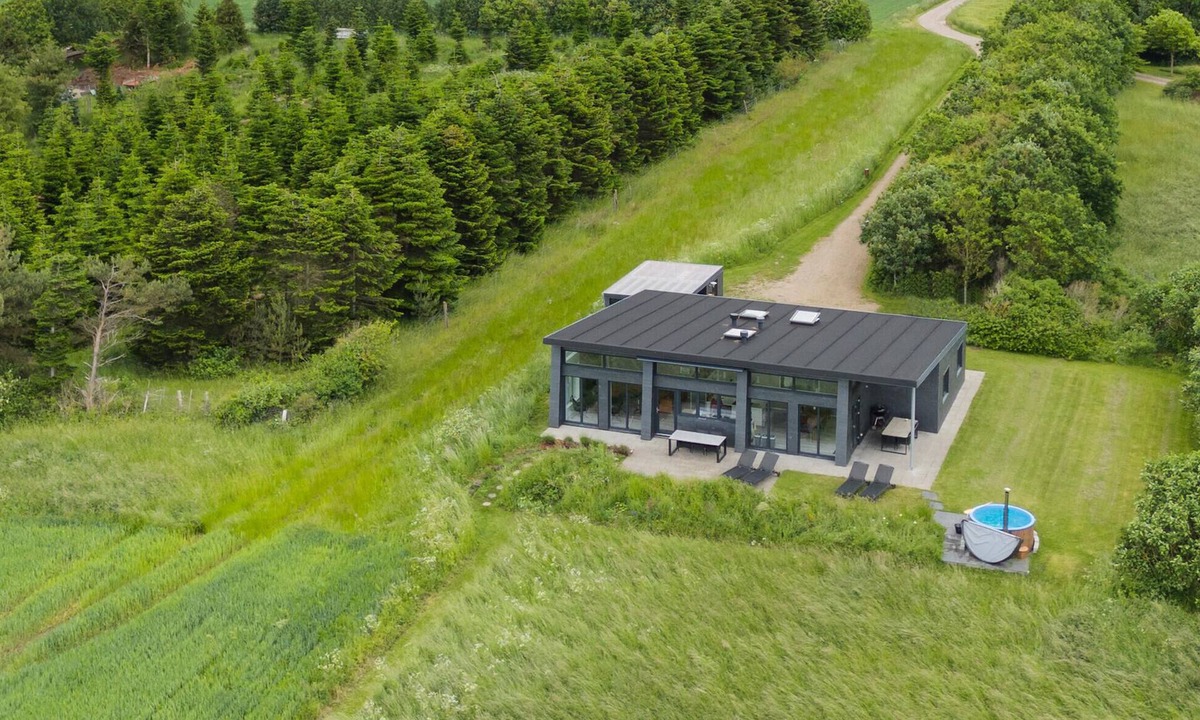 Kalundborg House | Cozy home in Kalundborg with kitchen