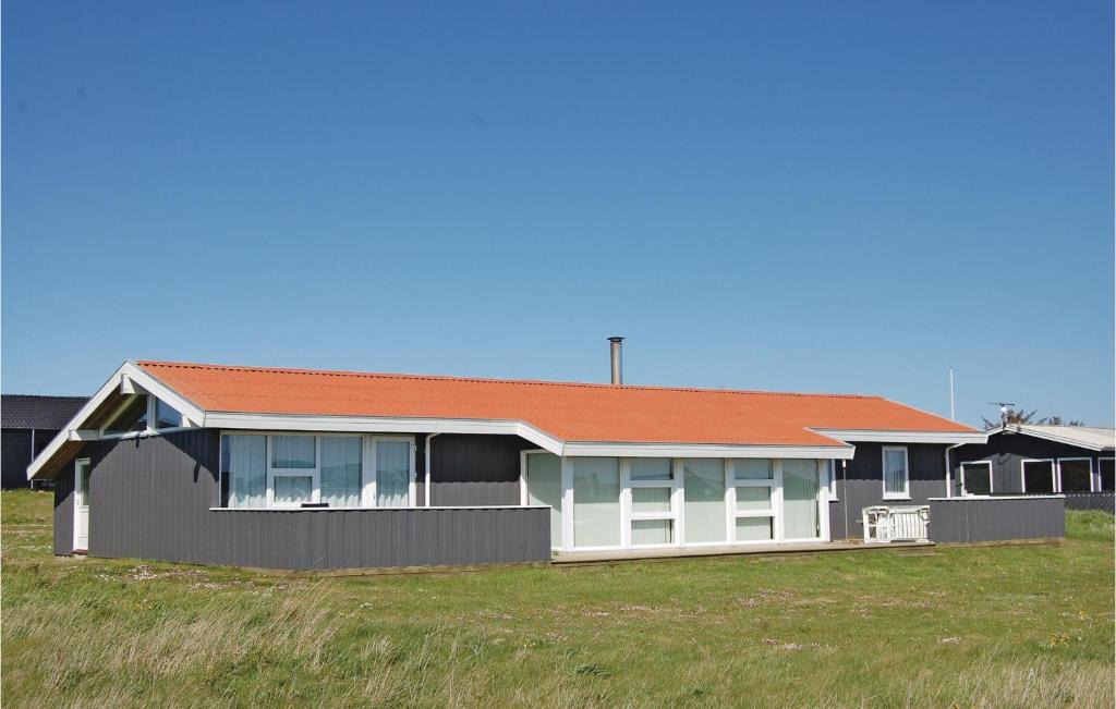 Nr. Lyngby Strand House | Cozy Home In Løkken With Kitchen