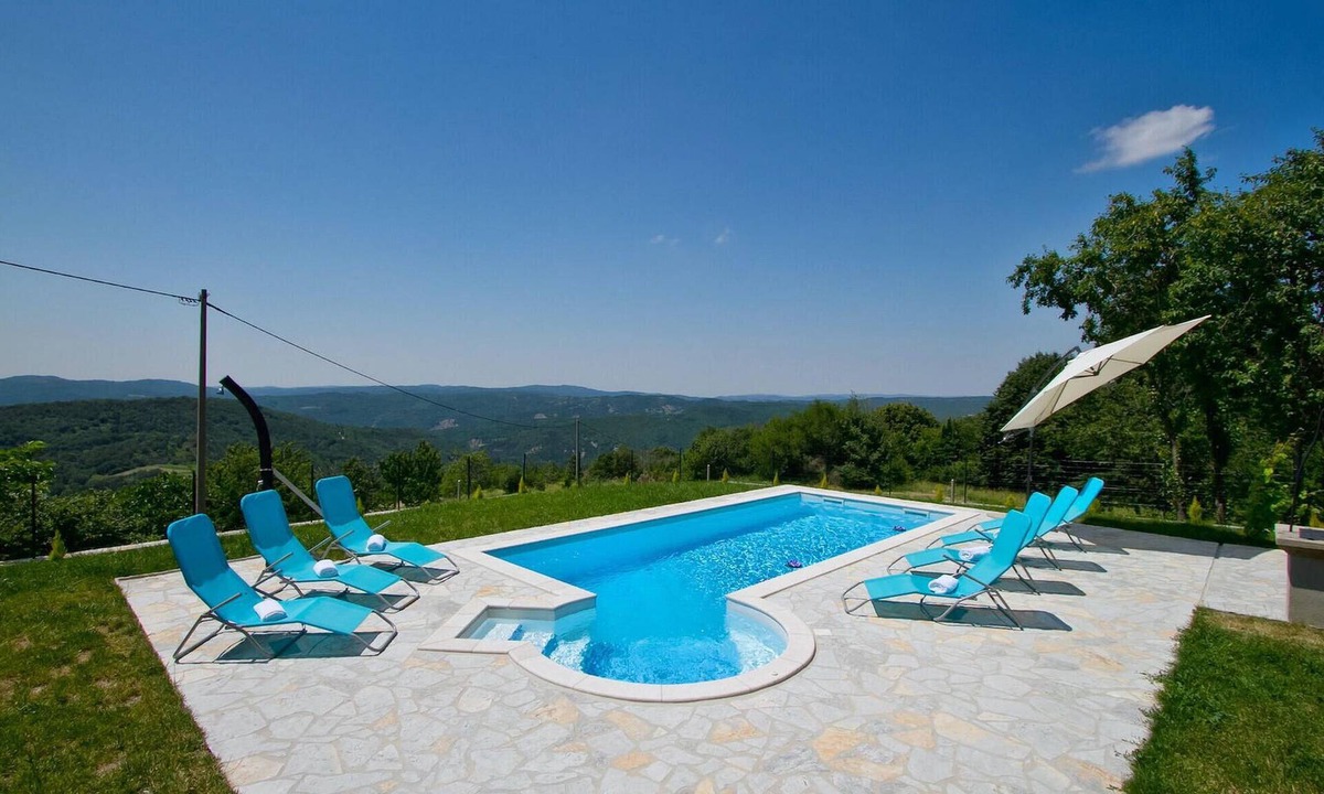 Dolenja Vas House | Cozy home in Lupoglav