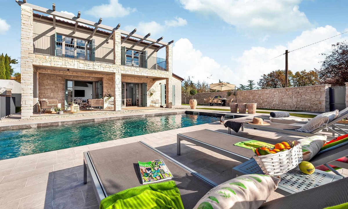 Matohanci House | Cozy home in Matuhanci with sauna
