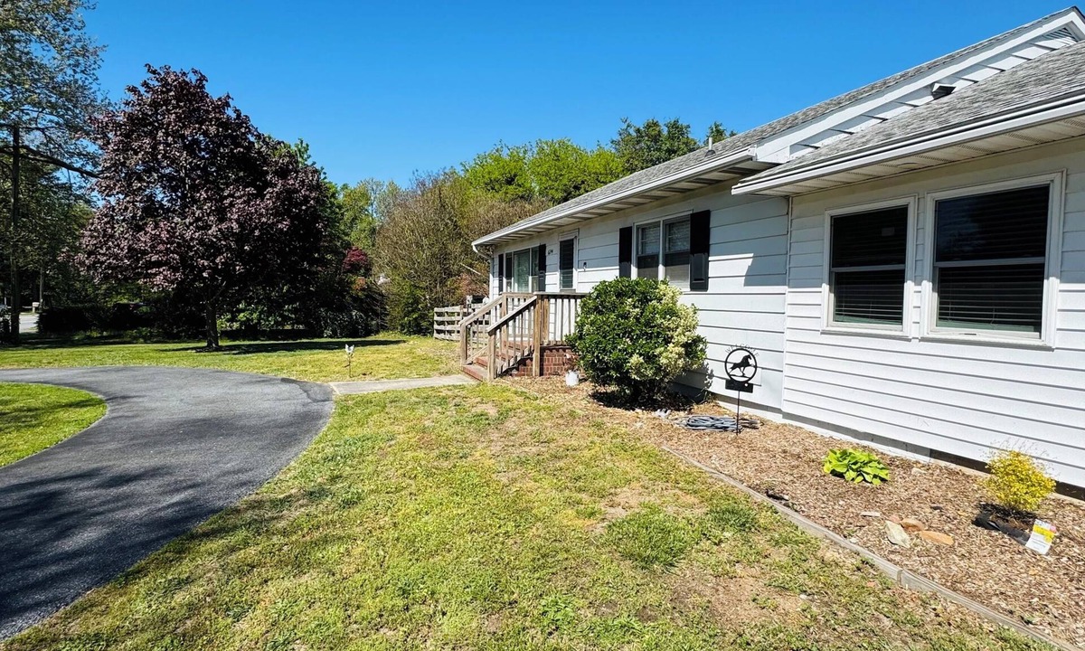 Harrington House | Cozy home in Milford/Harrington nfor relaxing stays!