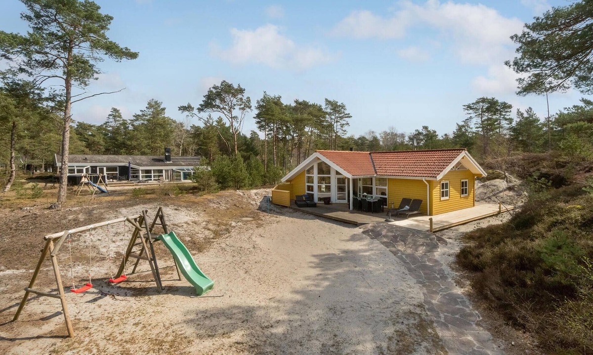 Spidsegard House | Cozy home in Nexø with sauna