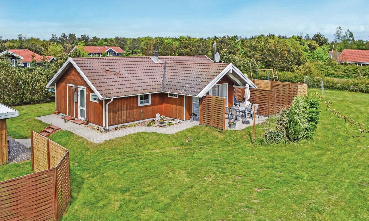 Jegum House | Cozy home in Oksbøl with WiFi