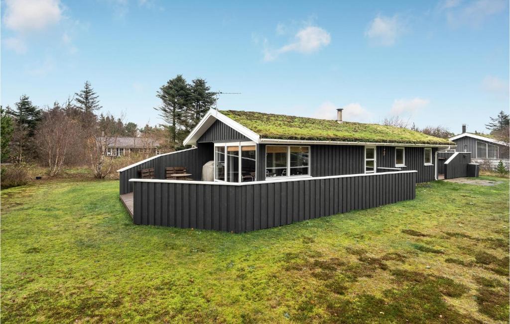 Rødhus House | Cozy Home In Pandrup With Kitchen