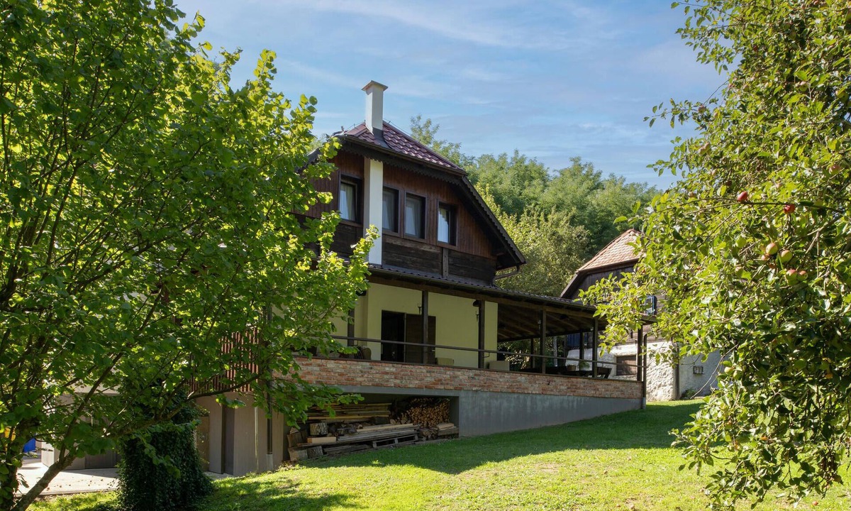 Petrinja House | Cozy home in Petrinja with house a panoramic view