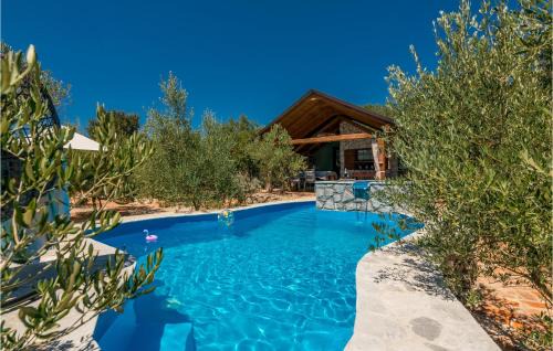 Punat House | Cozy Home In Punat With Sauna