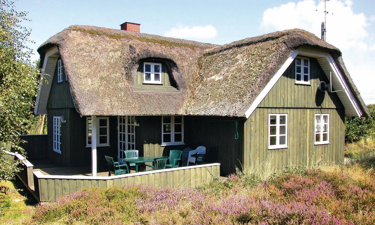 Toftum House | Cozy home in Rømø with kitchen