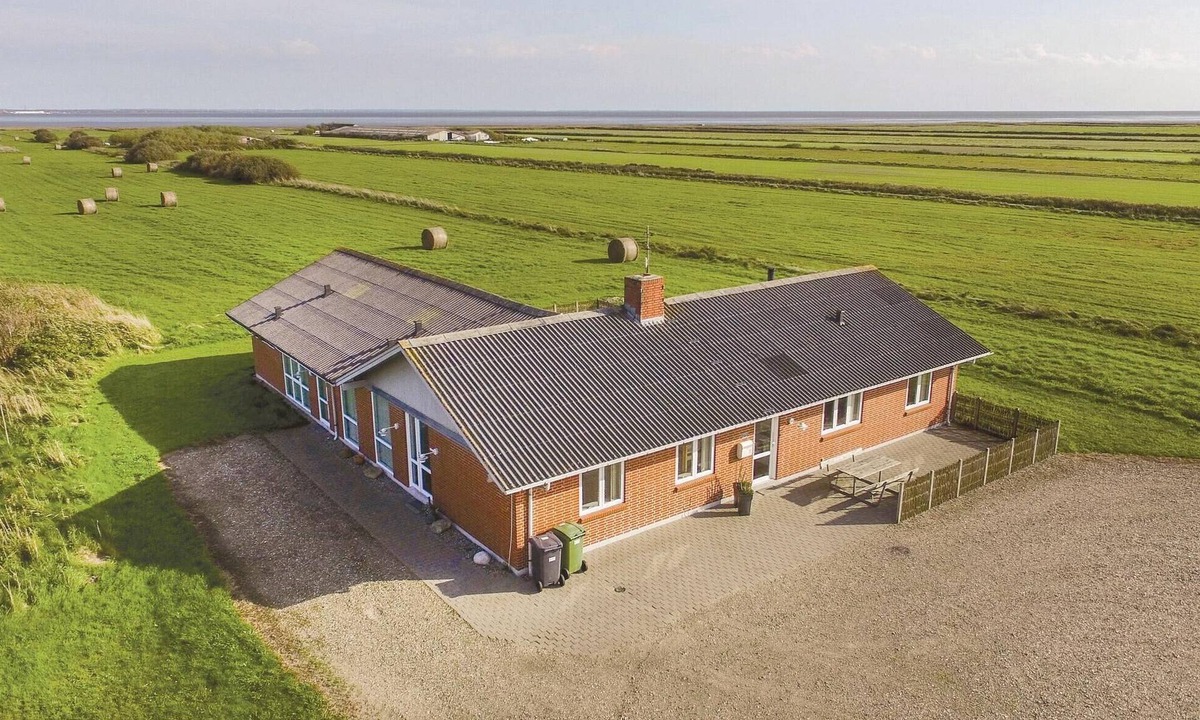 Ringkobing House | Cozy home in Ringkøbing with sauna