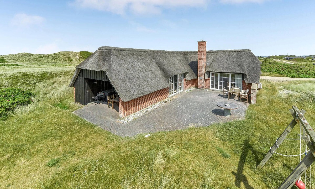 Klegod Strand House | Cozy home in Ringkøbing with sauna