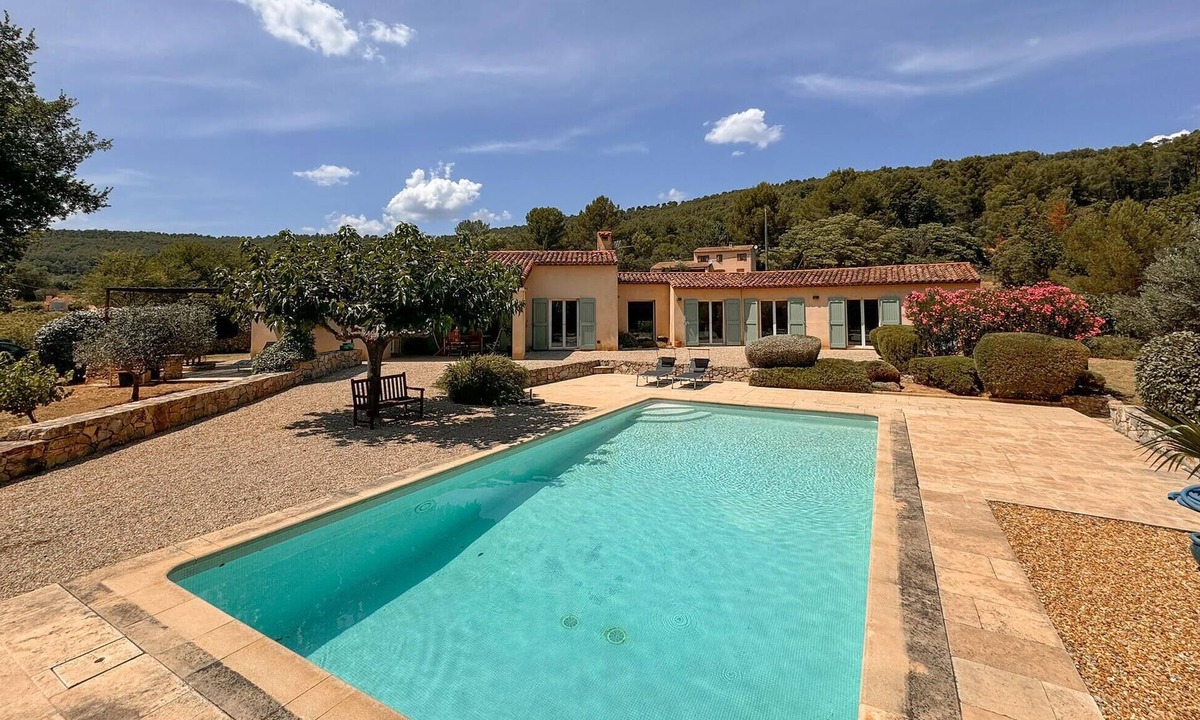 Salernes House | Cozy home in Salernes with WiFi