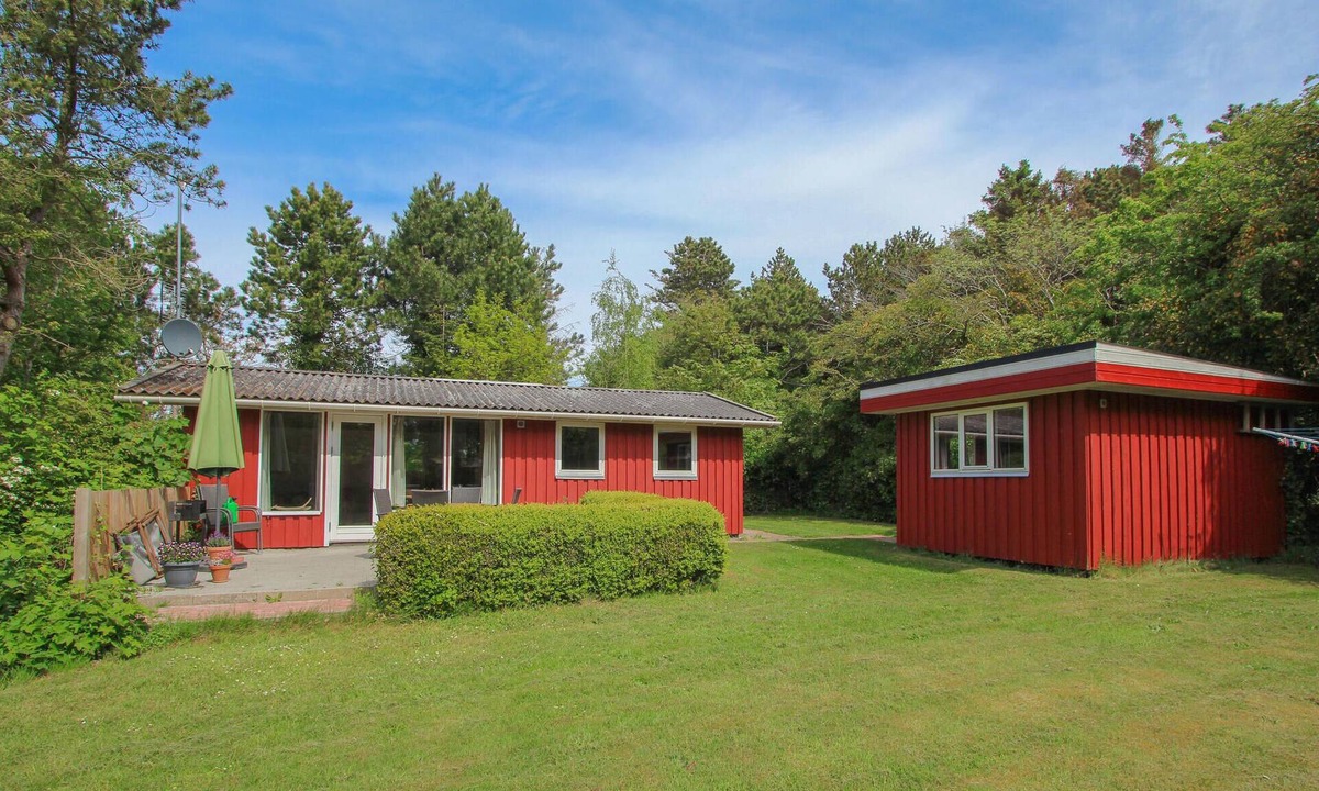 Samsø House | Cozy home in Samsø with kitchen