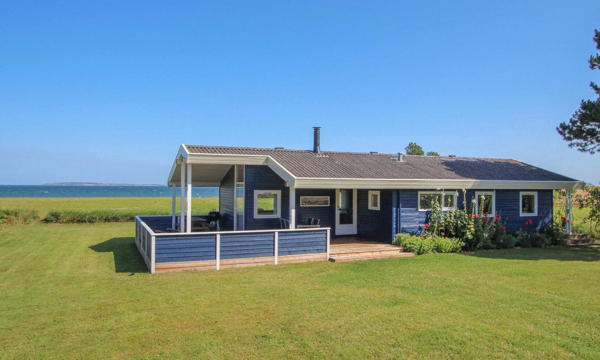 Samsø House | Cozy home in Samsø with sauna