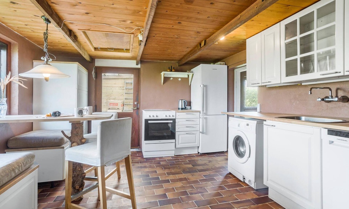 Sandved House | Cozy home in Sandved with WiFi