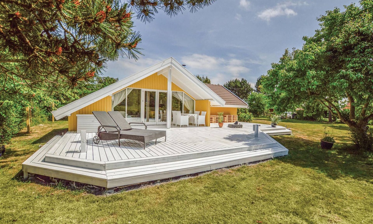 Boeslunde House | Cozy home in Skælskør with kitchen