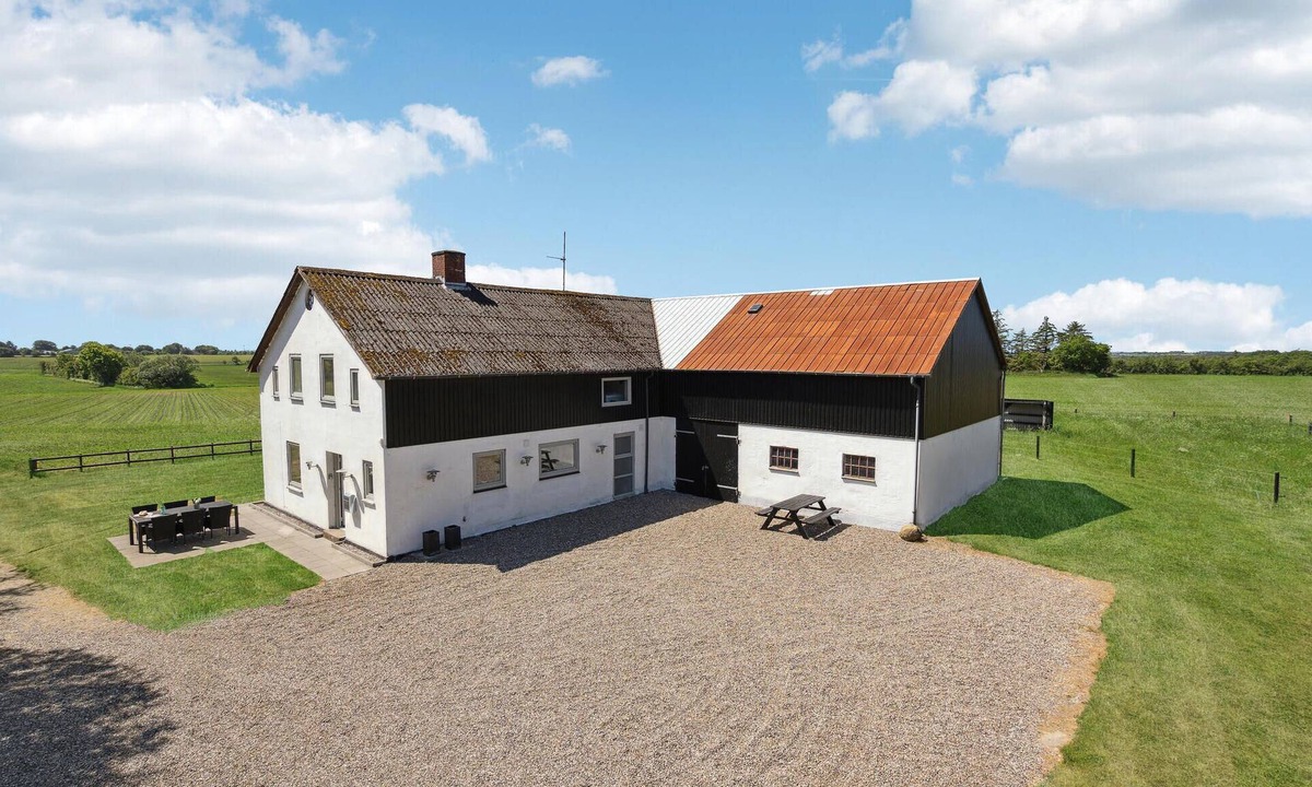Skaerbaek House | Cozy home in Skærbæk with kitchen