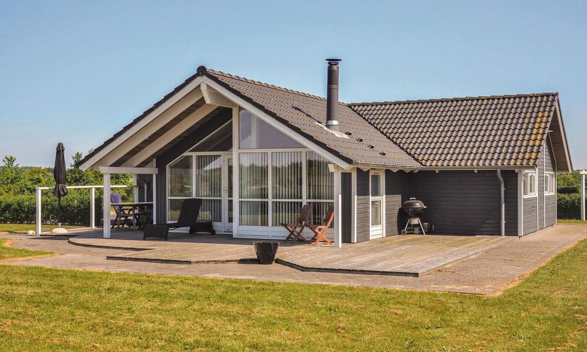 Skovmose House | Cozy home in Sydals with sauna