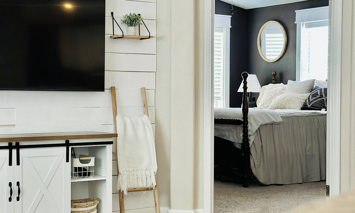 St. Johns House | Cozy home in the heart of St Johns!