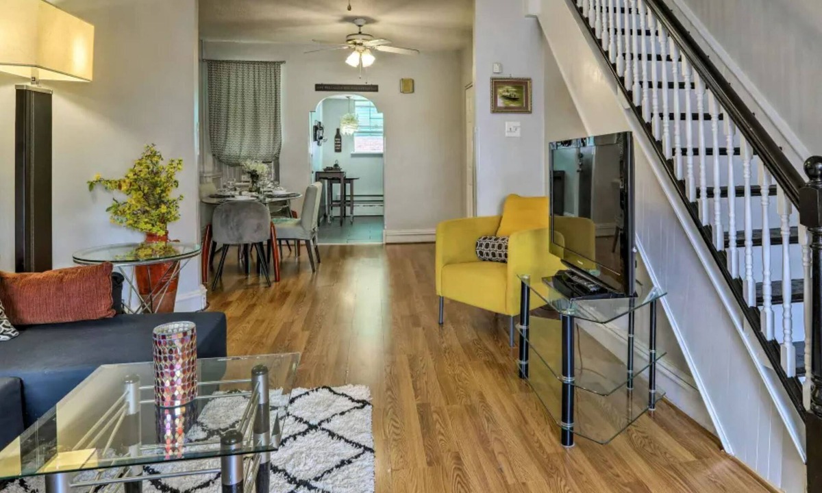South Philadelphia House | Cozy home in the vibrant Sport & Entertainment district of South Philadelphia