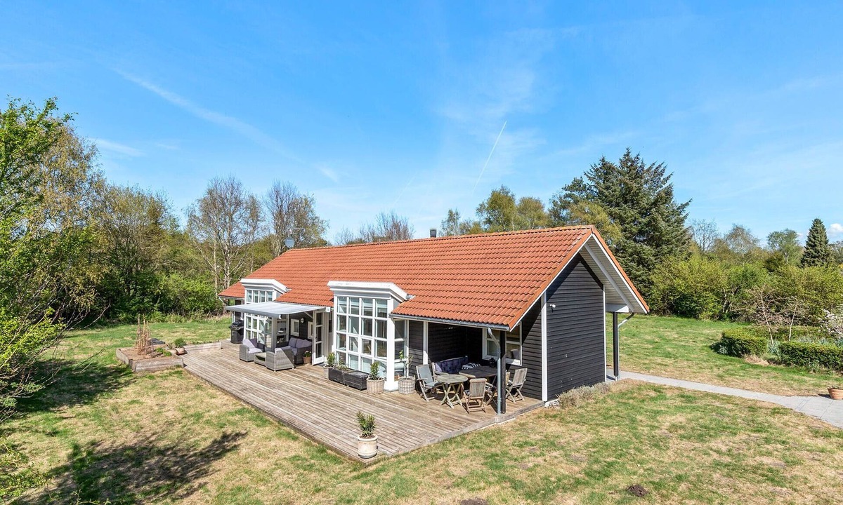 Vejby House | Cozy home in Vejby with sauna