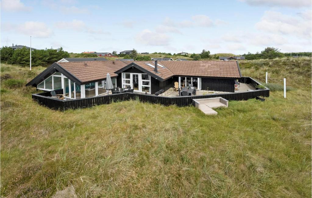 Vejers Strand House | Cozy Home In Vejers Strand With Outdoor Swimming Pool
