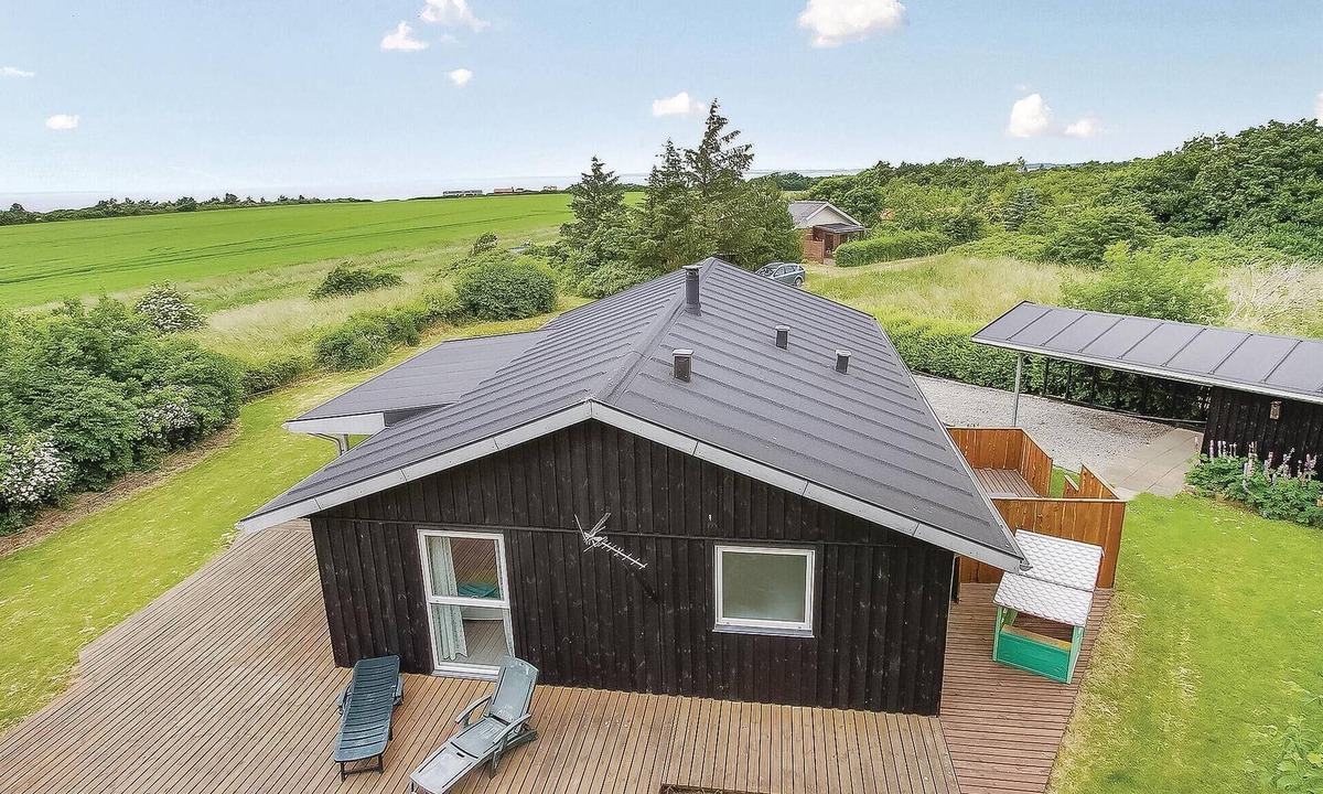 Vinderup House | Cozy home in Vinderup with house sea view