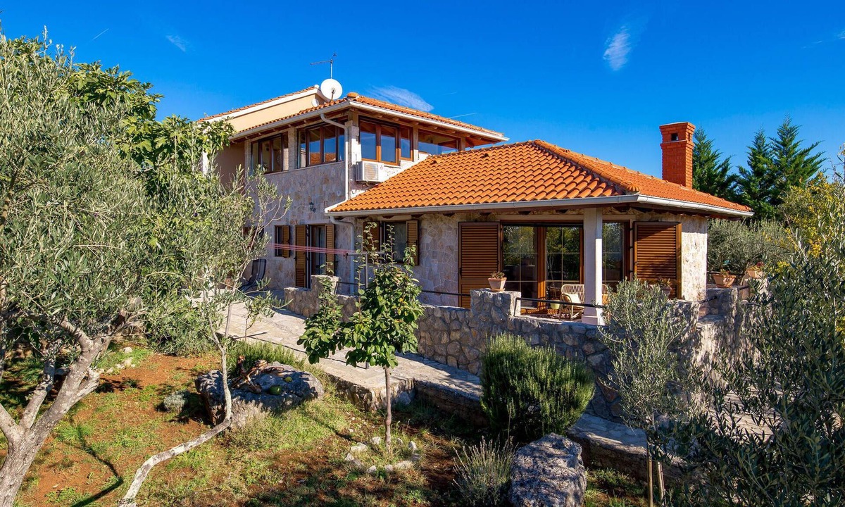 Linardici House | Cozy home in Zgaljici with sauna